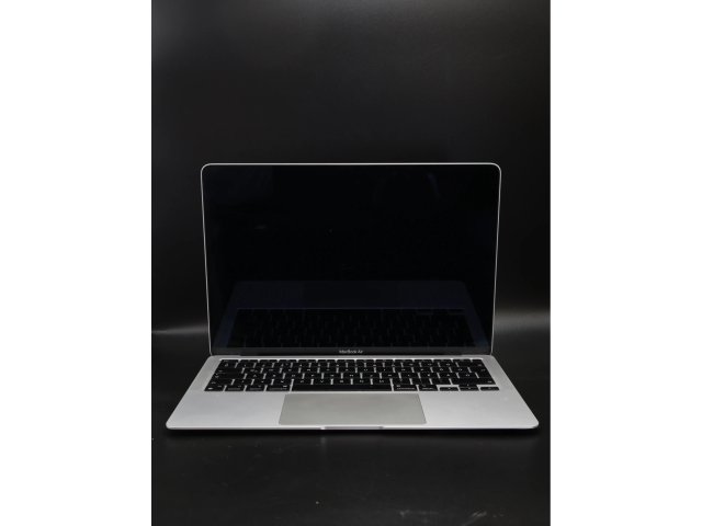 Apple MacBook Air 13″ 2020 M1 256 GB Silver 83% akku - 12 HÓ GARANCIA