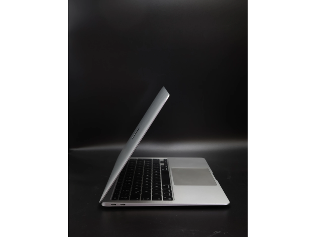 Apple MacBook Air 13″ 2020 M1 256 GB Silver 83% akku - 12 HÓ GARANCIA