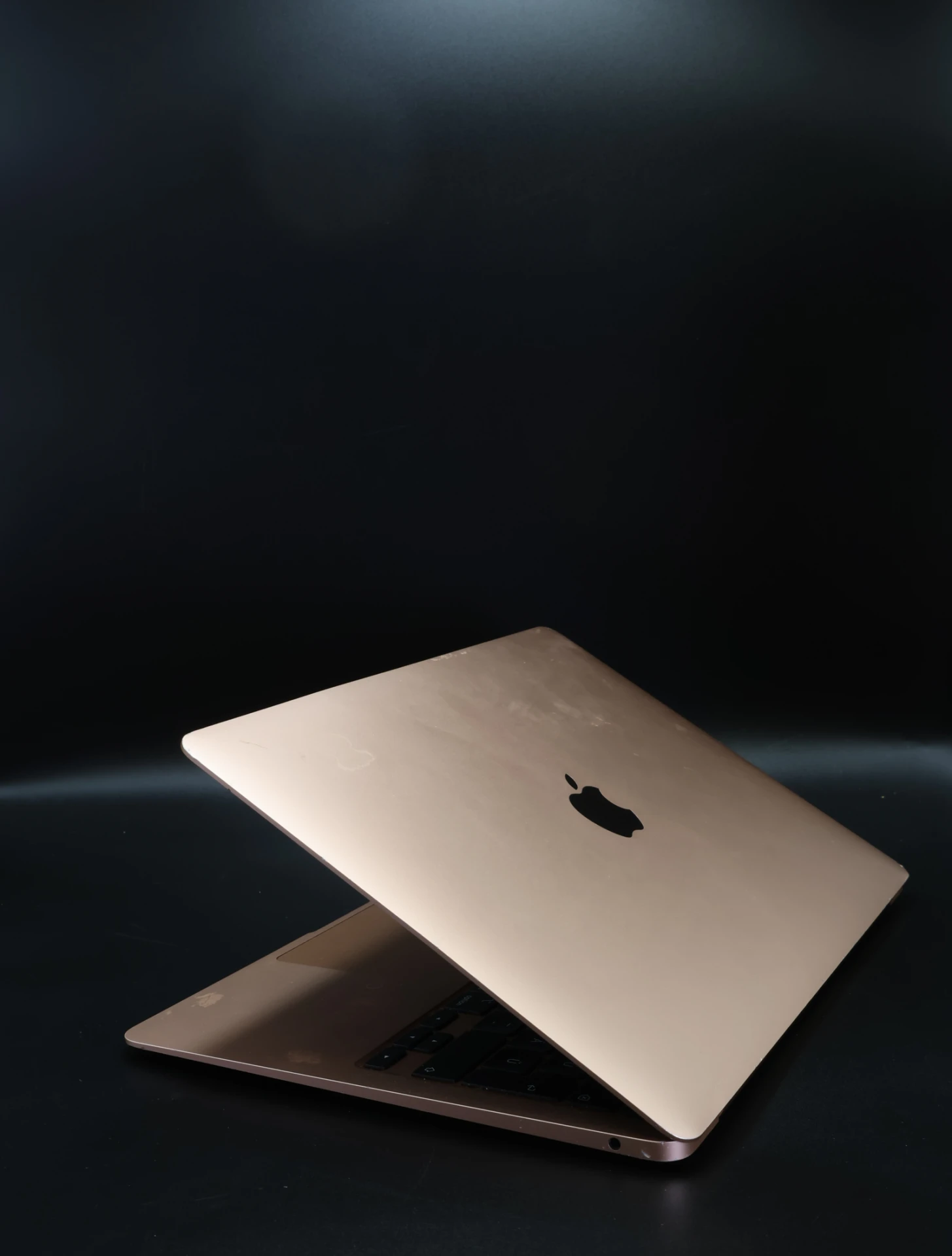 Apple MacBook Air 13″ 2020 i5 512 GB Gold akku - 12 HÓ GARANCIA