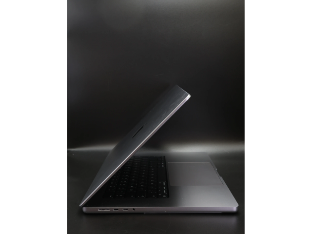 Apple MacBook Pro 16″ 2021 M1 Pro 1TB Silver 94% akku - 12 HÓ GARANCIA