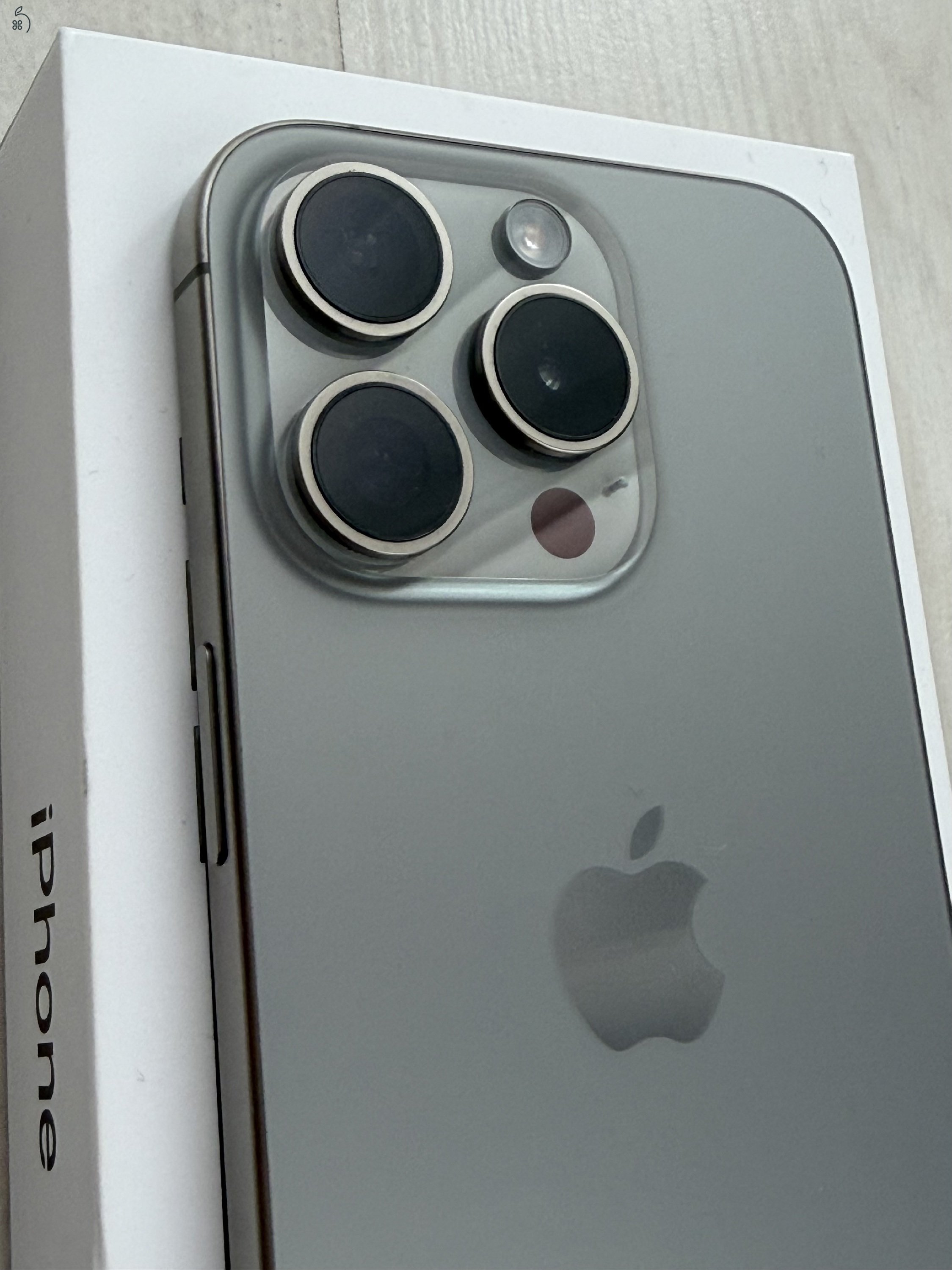 iPhone 15 Pro 128 gb - Garis