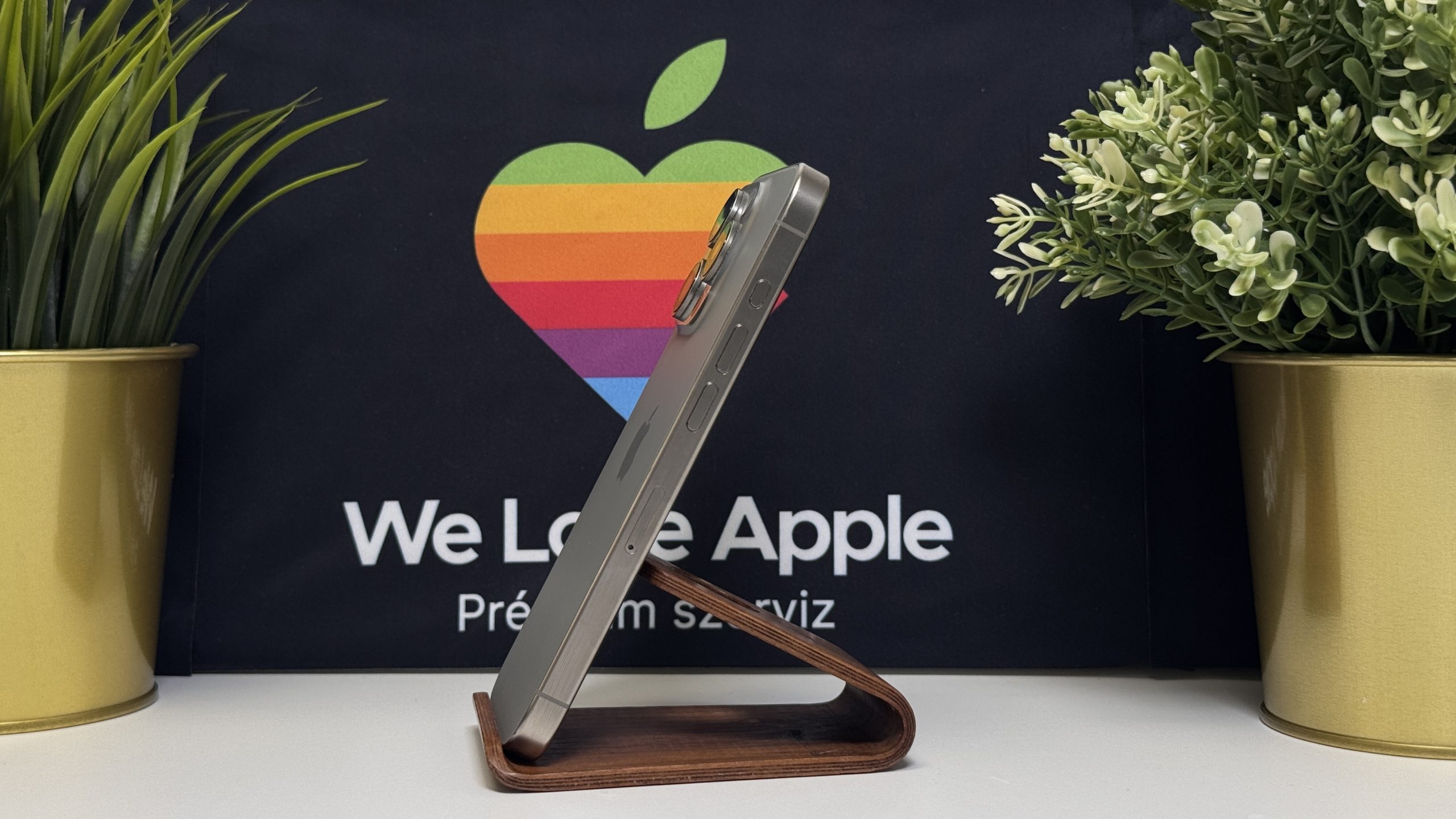 iPhone 15 Pro 512GB, Natúr Titán, Független, Számla, 2 Év Garancia, 86%