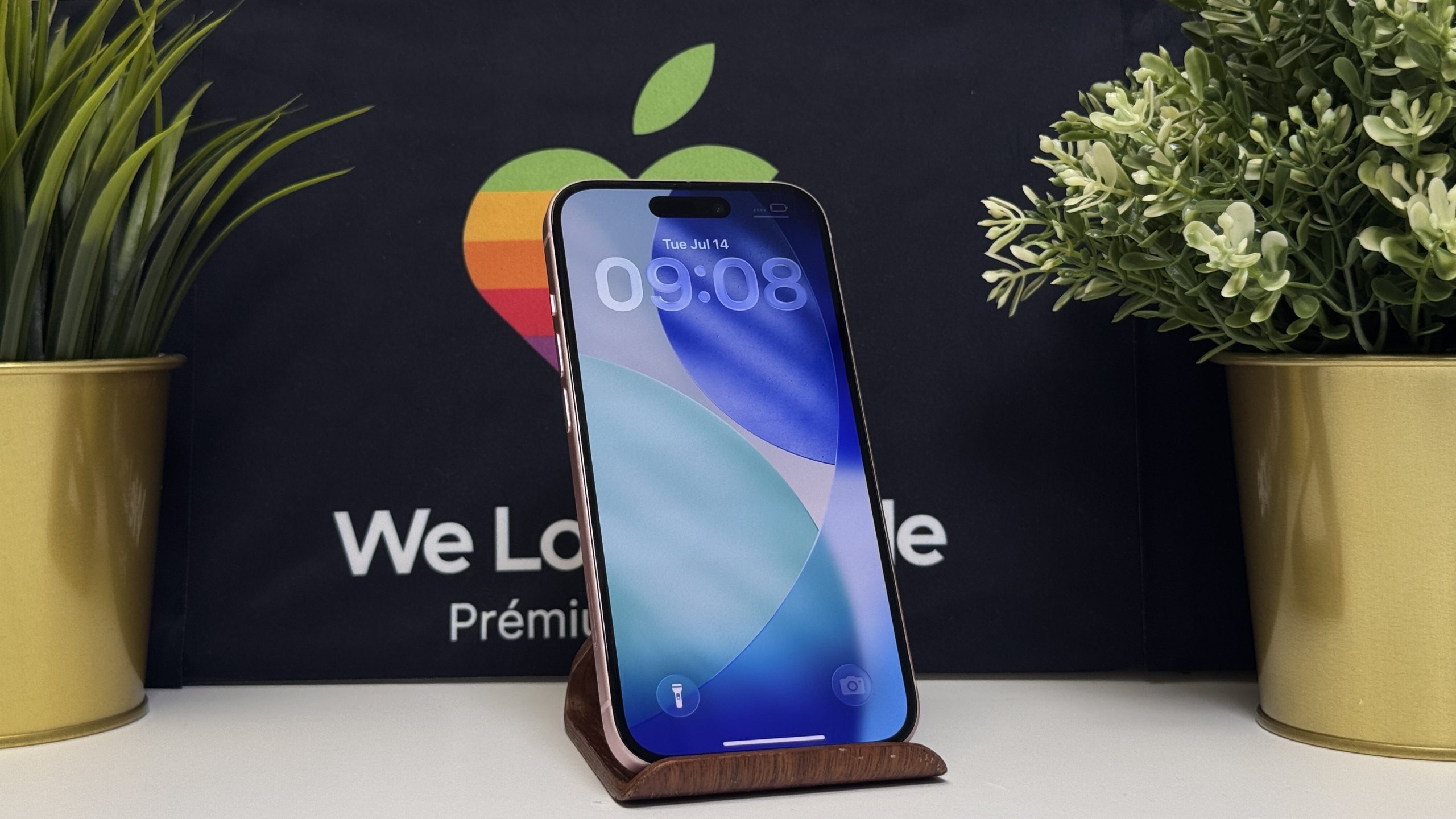 iPhone 15 256GB, Rózsaszín, Független, Számla, 2 Év Garancia, 88%