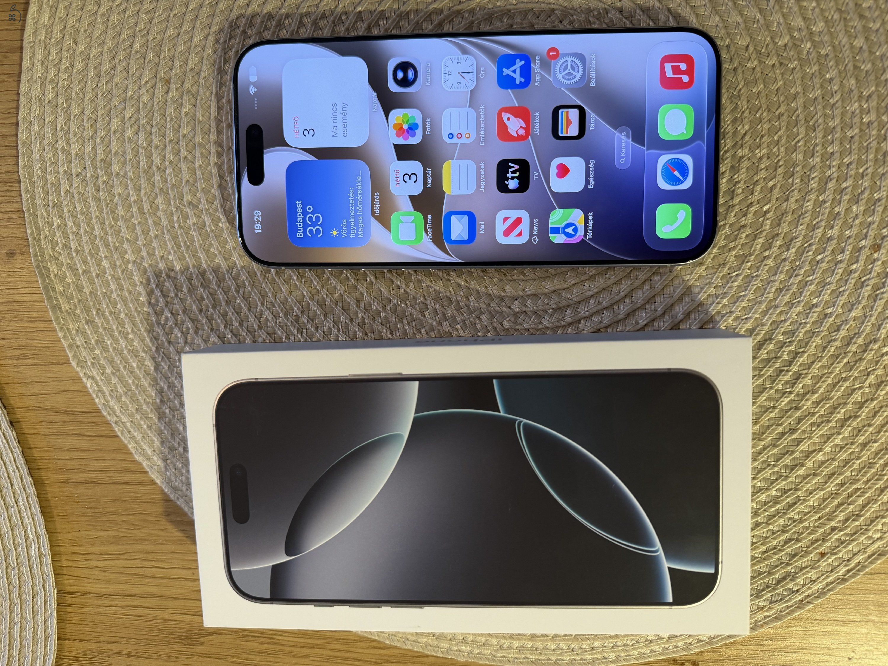 iPhone 16 Pro Max White Titanium