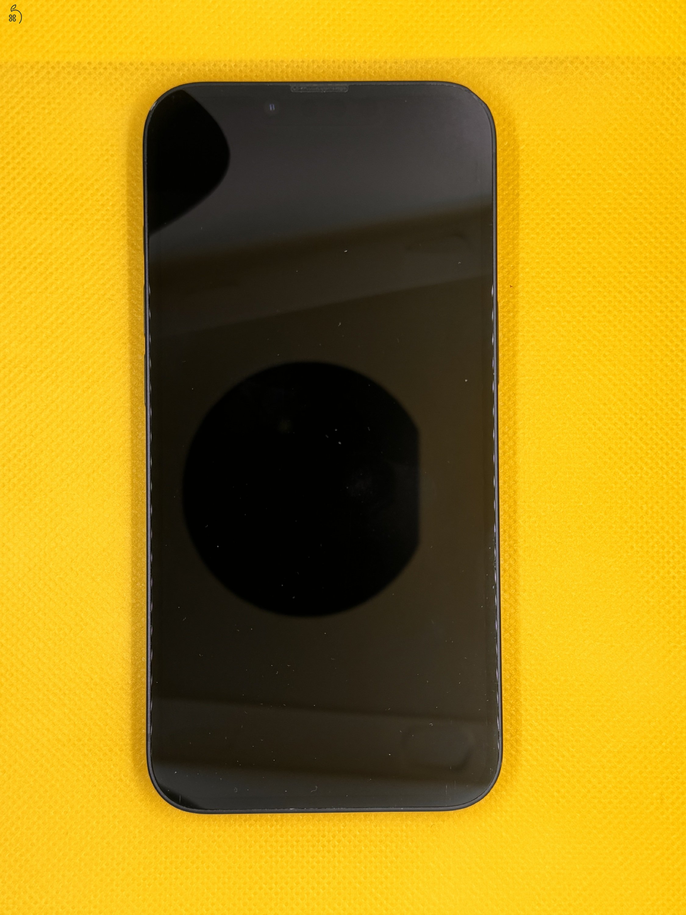 Eladó szép állapotú iPhone16e