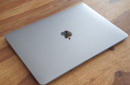 MacBook Air 13