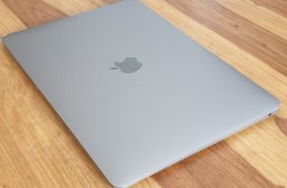 MacBook Air 13