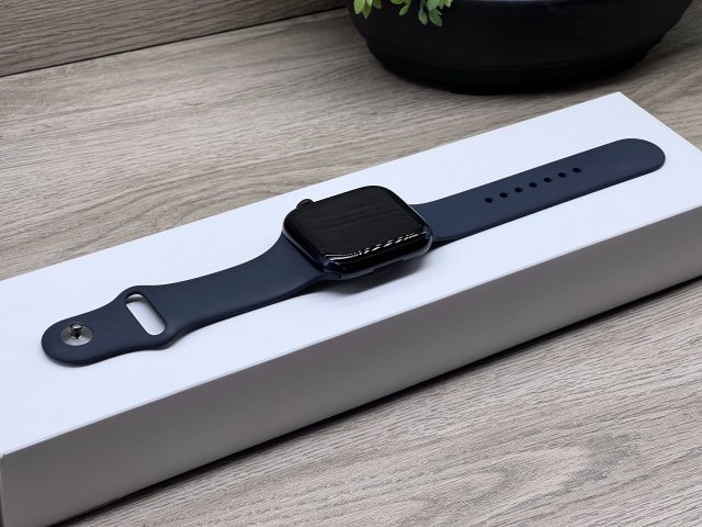 Apple Watch S8 Midnight 45mm 2 ÉV Garanciával