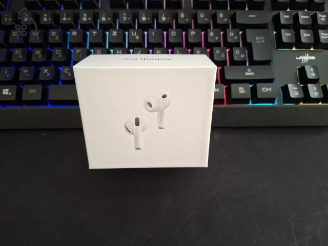 Eladó Apple Airpods Pro 3 Model A3065 A3122