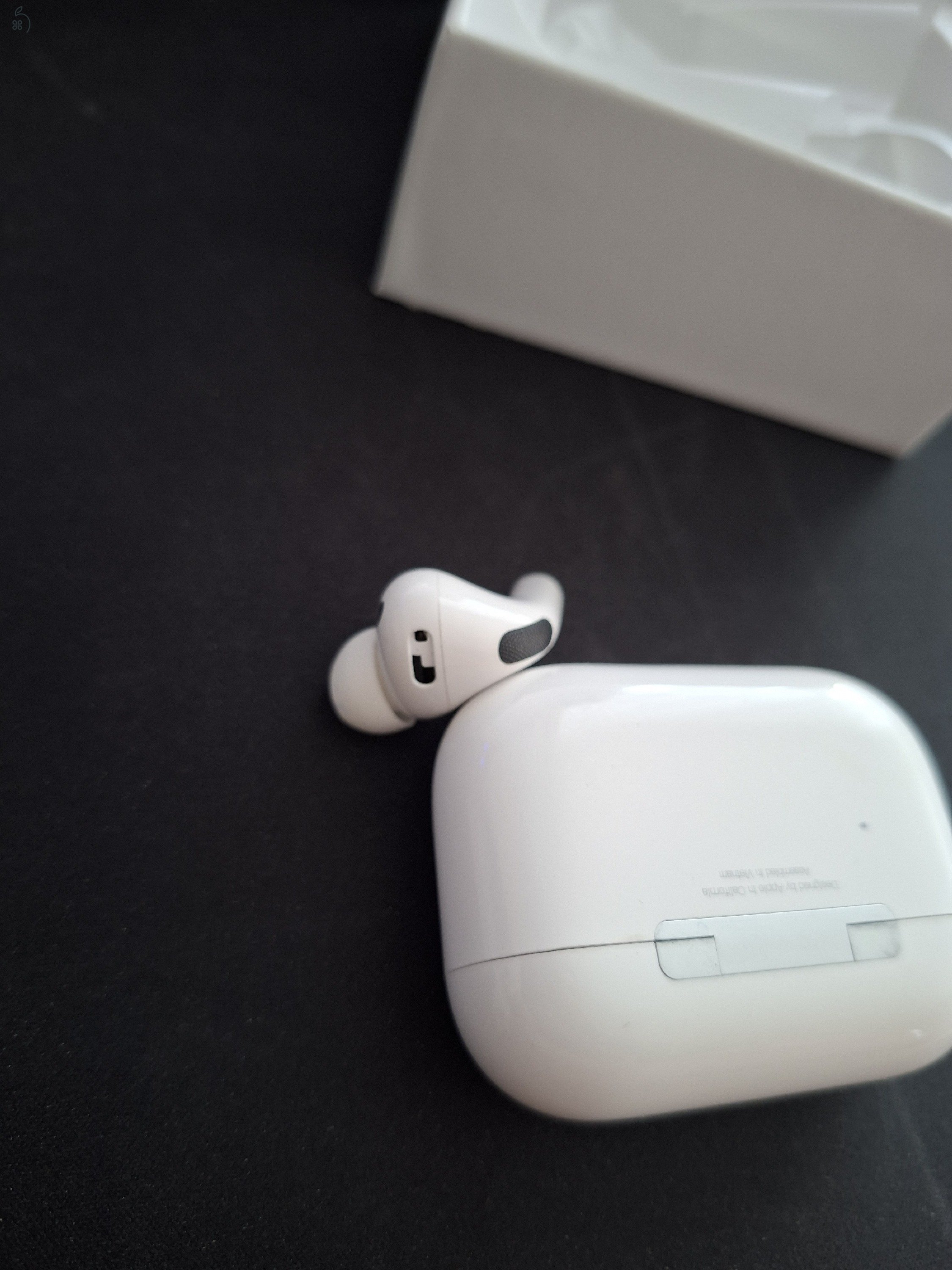 Eladó Apple Airpods Pro 3 Model A3065 A3122