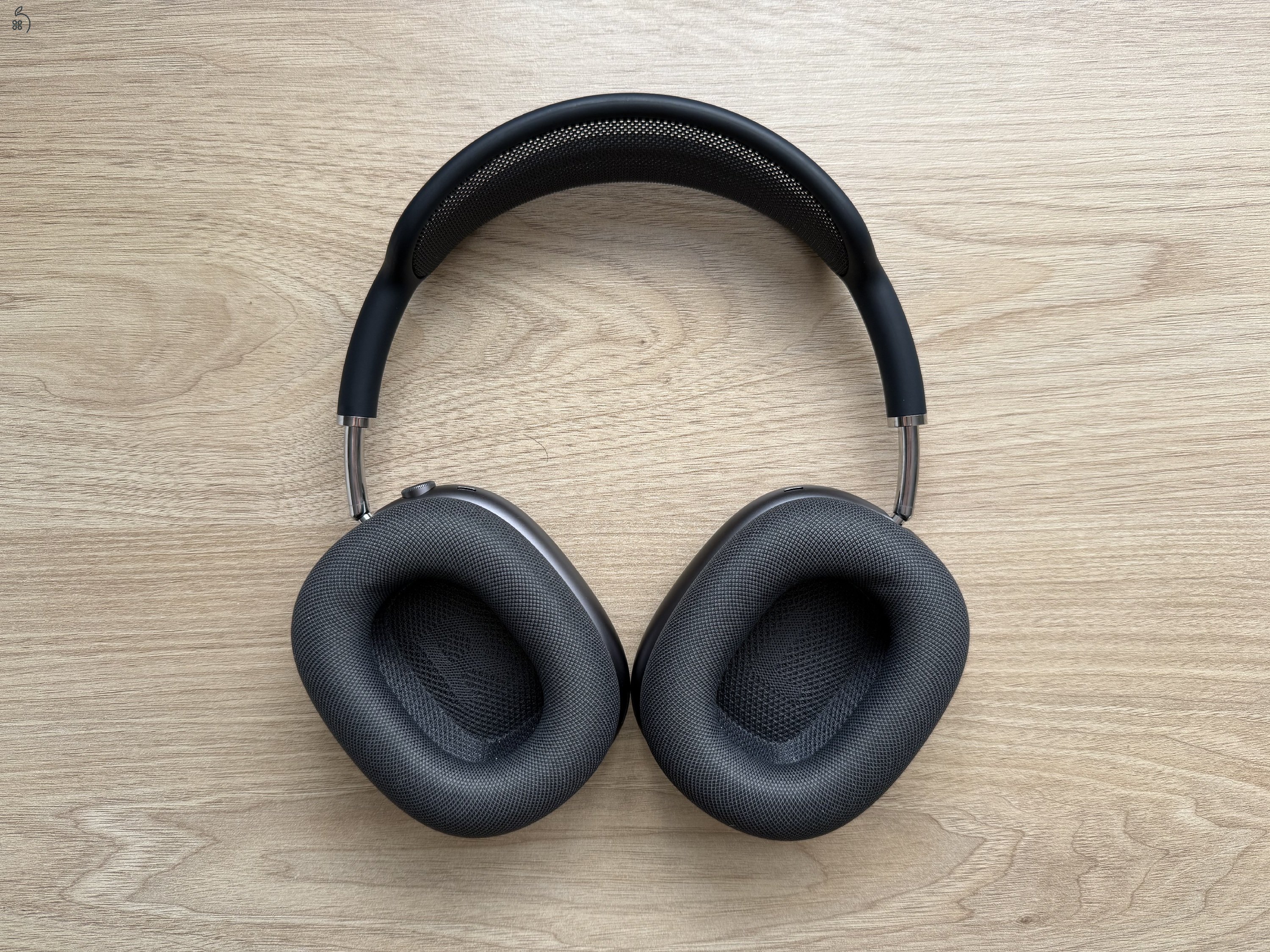 Airpods Max (Apple)