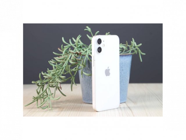 Használt Apple iPhone 12 mini 64GB fehér B US-8354
