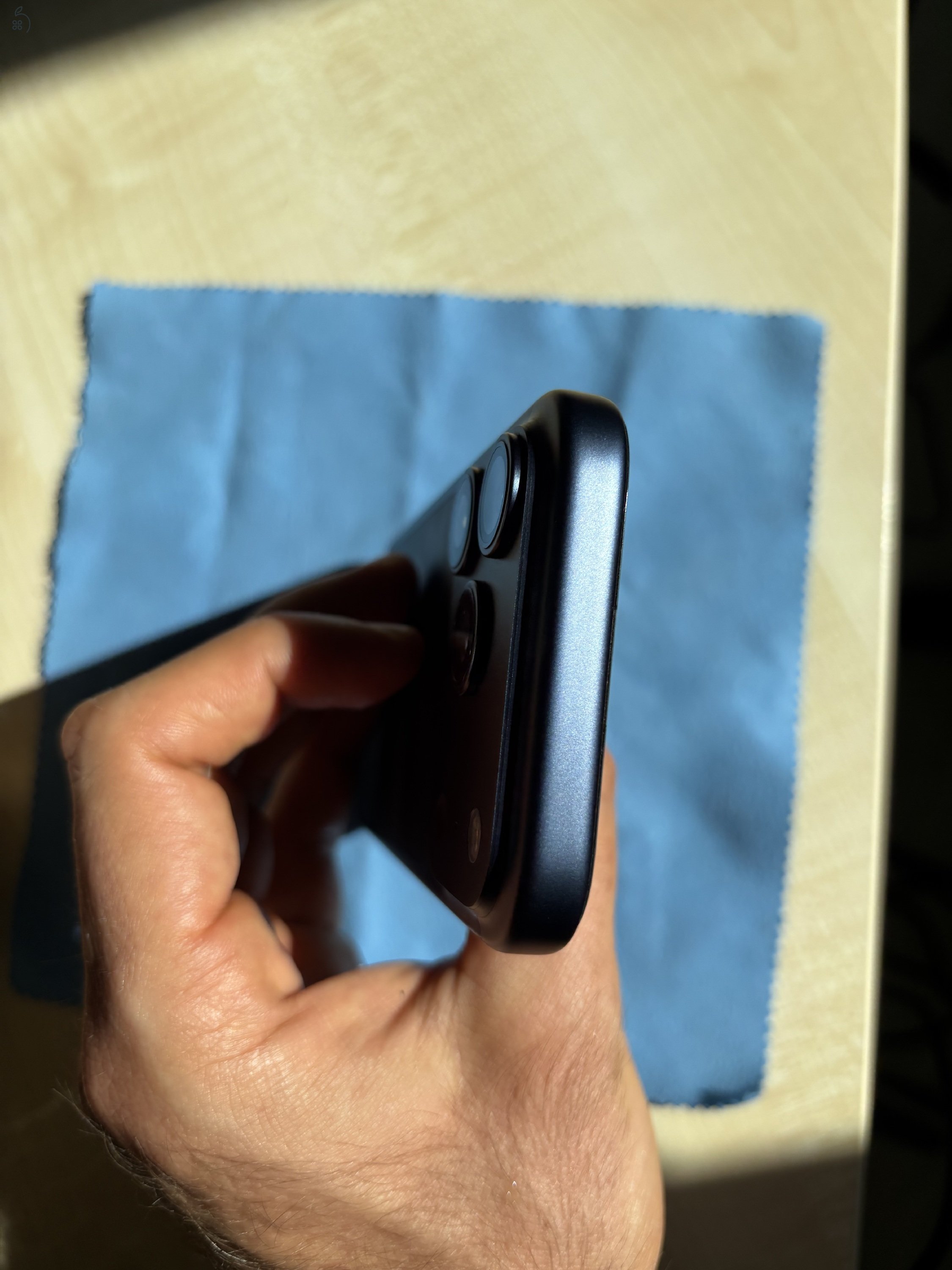 iPhone 17 Pro Deep Blue, 256 GB, Újszerű