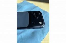 iPhone 17 Pro Deep Blue, 256 GB, Újszerű