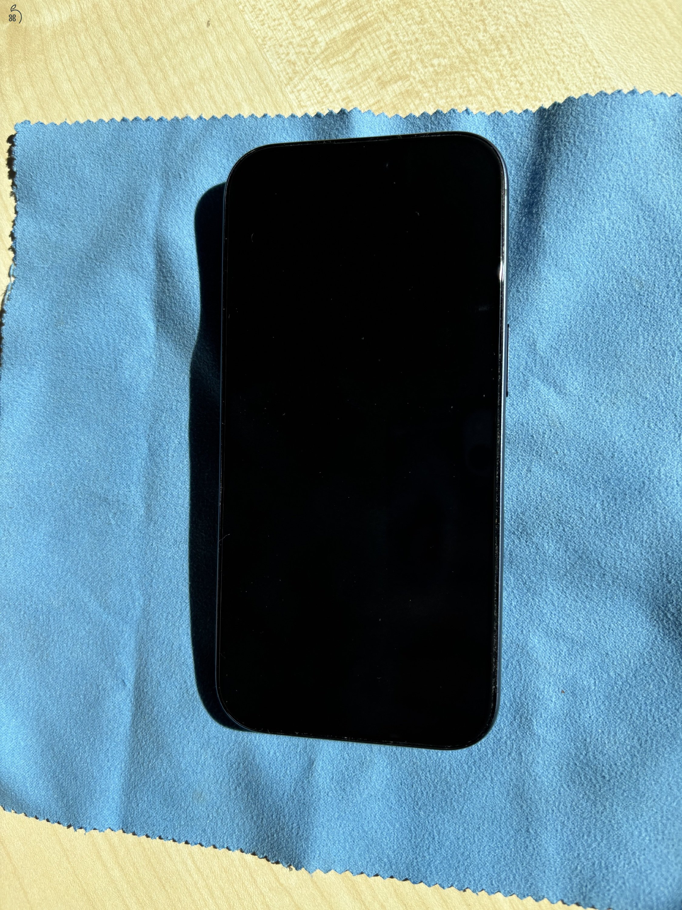 iPhone 17 Pro Deep Blue, 256 GB, Újszerű