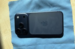 iPhone 17 Pro Deep Blue, 256 GB, Újszerű
