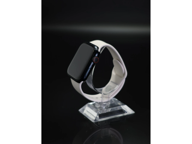 Apple Watch Series 8 Aluminium 45mm Midnight 82% akku - 12 HÓ GARANCIA