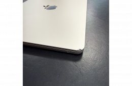 MacSzerez.com - 2022 MacBook Air 13
