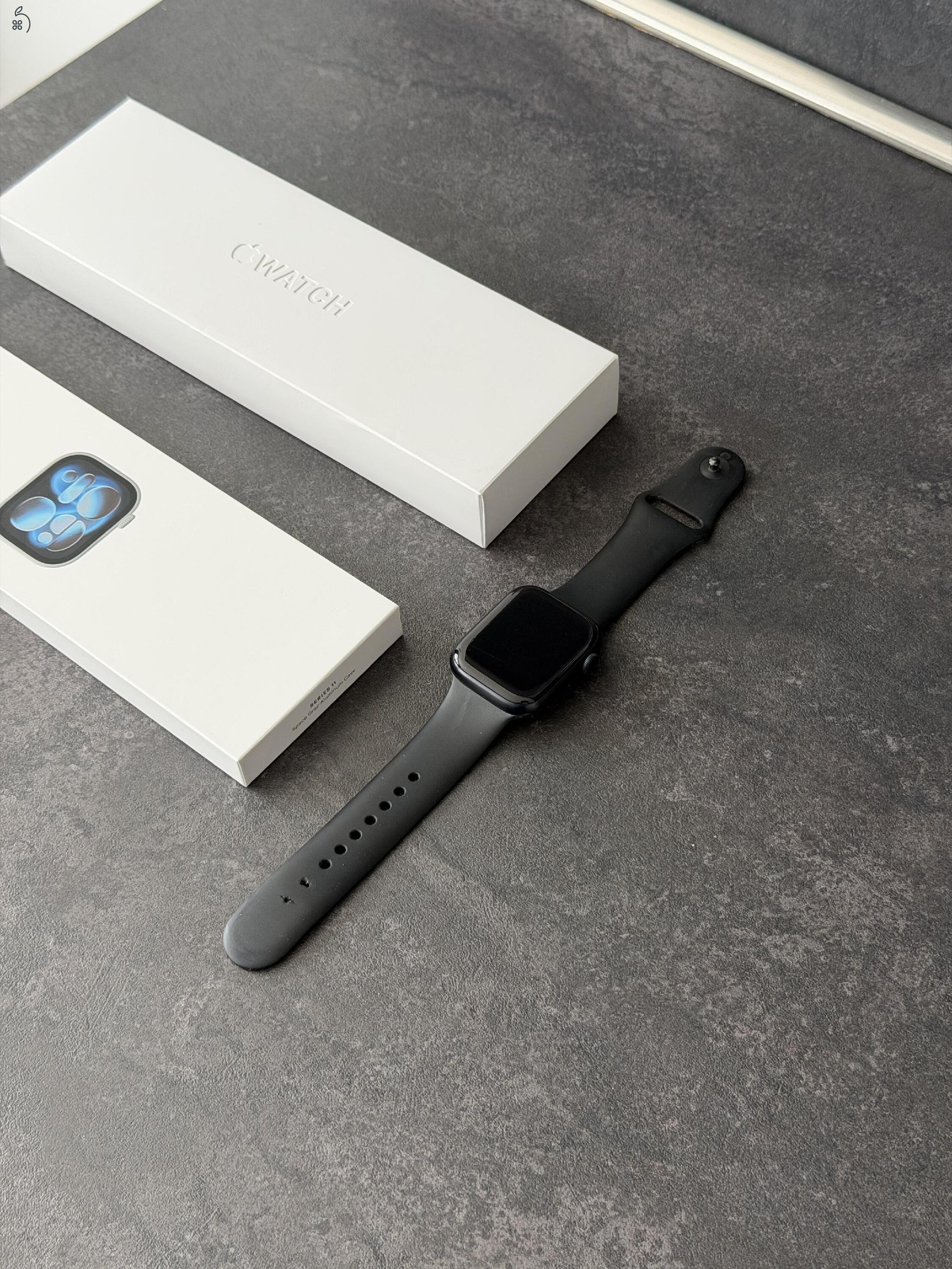 Apple Watch Series 8 44 MM - GPS - Újszerű - Midnight