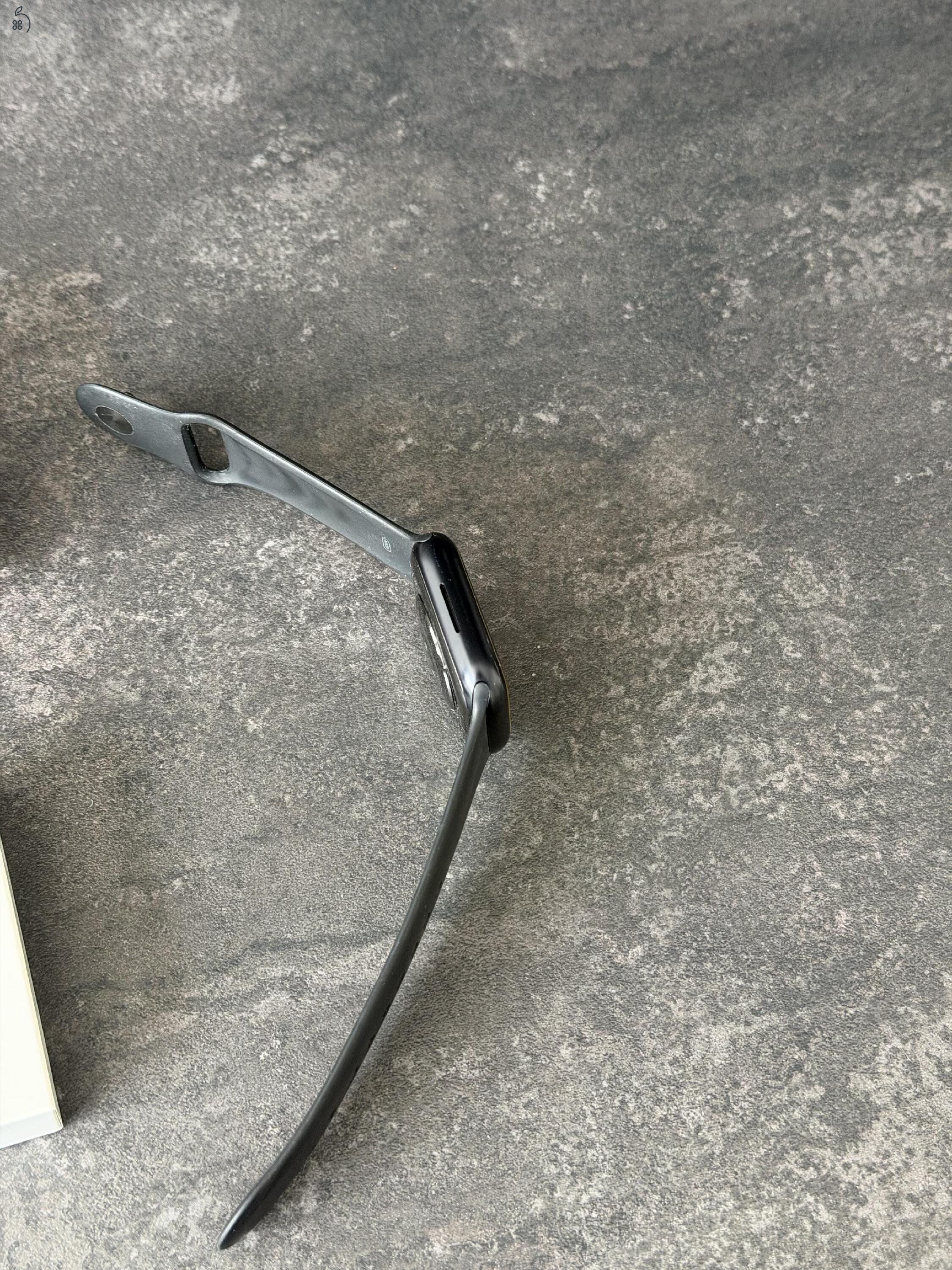 Apple Watch Series 8 44 MM - GPS - Újszerű - Midnight