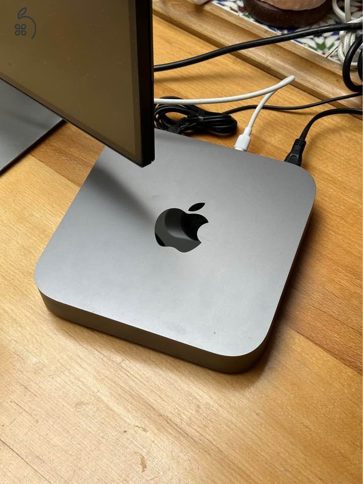 Mac Mini 2018 (i5 3 Ghz, 16 GB DDR4, 256 GB SSD) + Apple billentyűzet + Magic Mouse