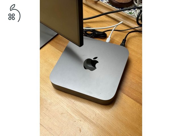 Mac Mini 2018 (i5 3 Ghz, 16 GB DDR4, 256 GB SSD) + Apple billentyűzet + Magic Mouse