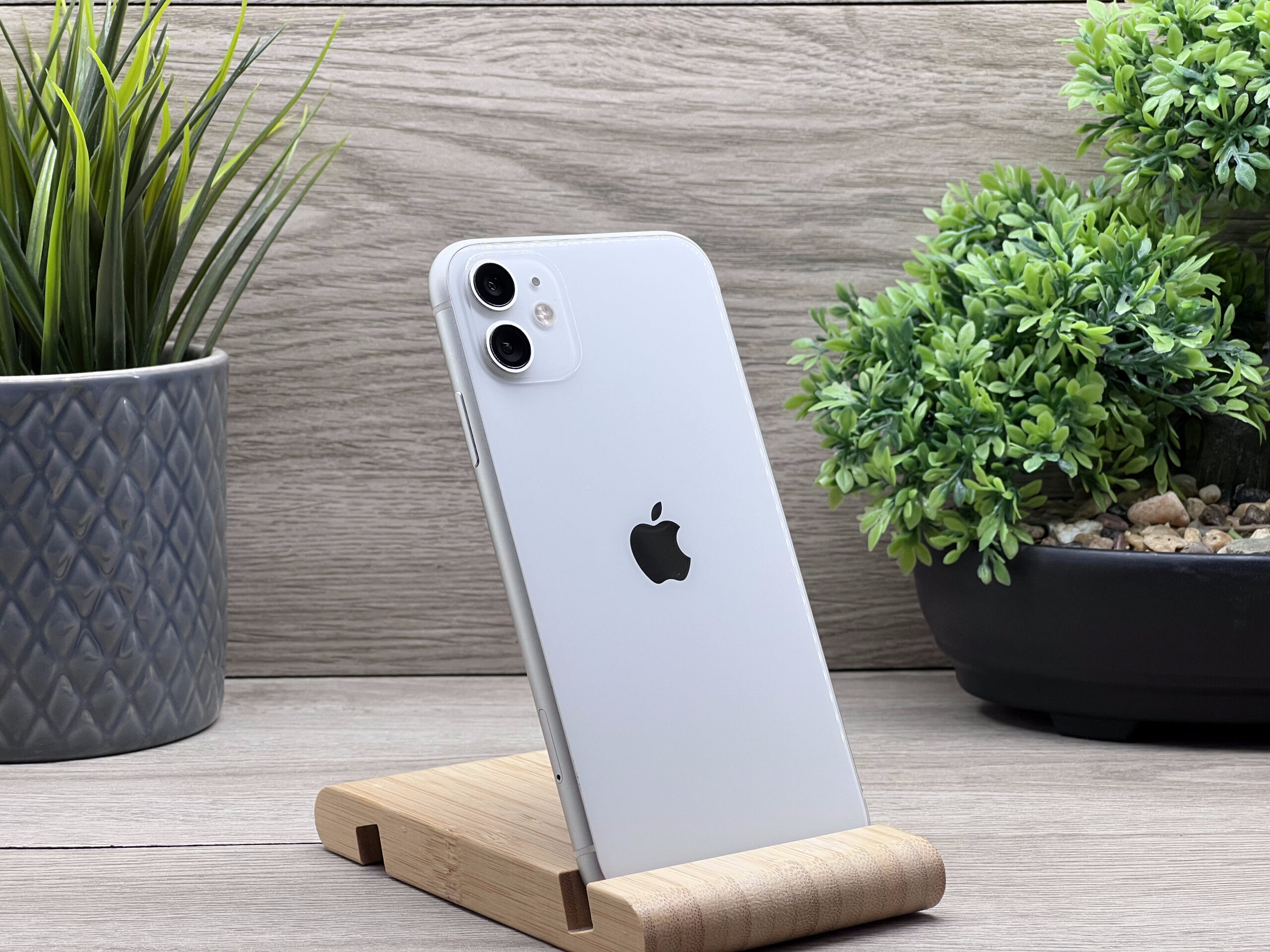 iPhone 11 White 128GB 2 ÉV Garanciával 100%