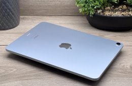 Hibátlan iPad Air 6th Skyblue 128GB 2 ÉV Garanciával 96%