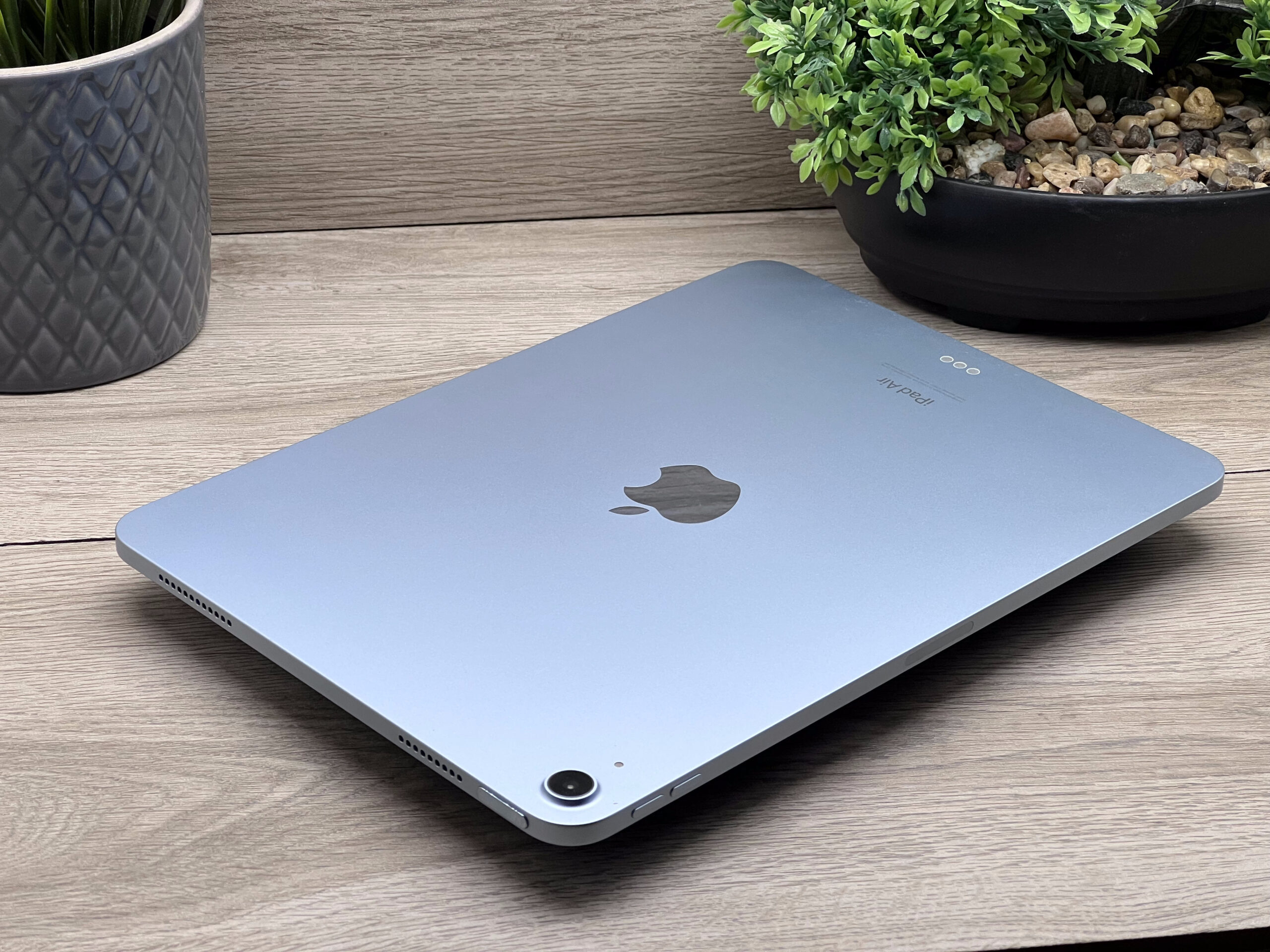 Hibátlan iPad Air 6th Skyblue 128GB 2 ÉV Garanciával 96%