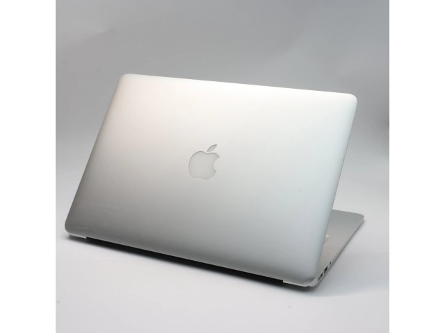 Apple MacBook Air 13″ 2017 i5 128 GB 8 GB RAM Silver HUN Bill