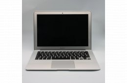 Apple MacBook Air 13″ 2017 i5 128 GB 8 GB RAM Silver HUN Bill