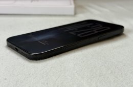 Eladó újszerű Apple iPhone 16 Pro Max 256 GB -garanciális, sok tartozék