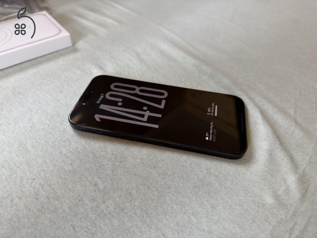 Eladó újszerű Apple iPhone 16 Pro Max 256 GB -garanciális, sok tartozék