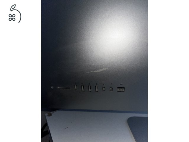 Apple iMac (Retina 5K, 27-inch, Late 2014)