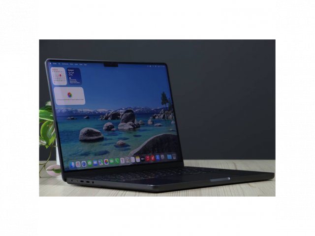 Újszerű MacBook Pro 14