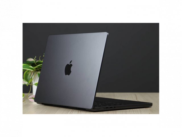 Újszerű MacBook Pro 14