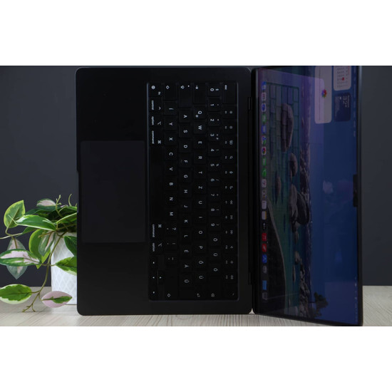 Újszerű MacBook Pro 14
