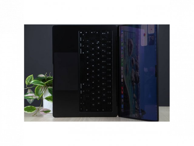 Újszerű MacBook Pro 14