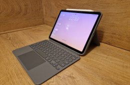 Logitech Combo Touch billentyűzet/tok iPad Air 11' (M3, M2, 5th gen.)
