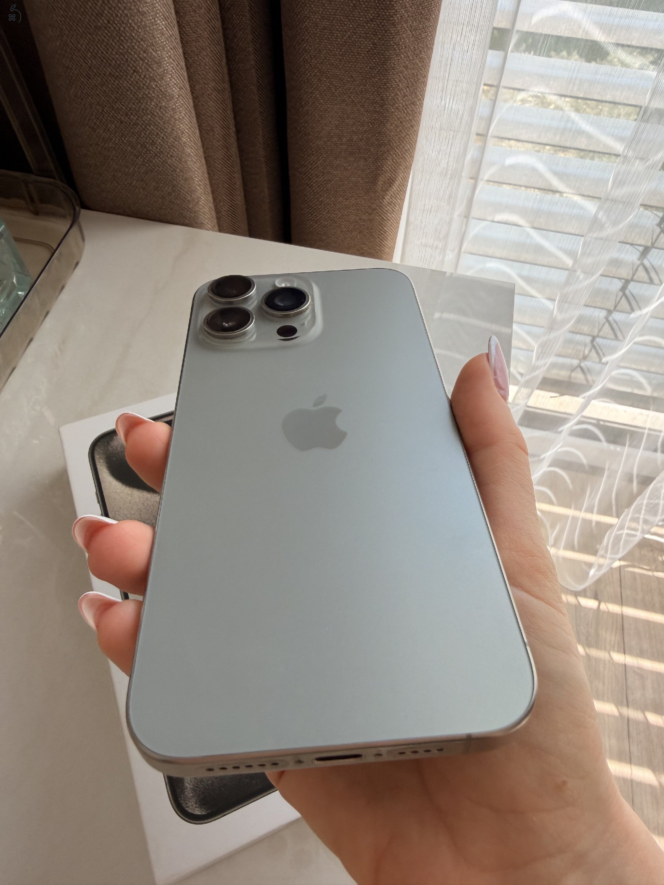 Iphone 15 Pro Max 256 független, töltőkábellel