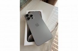 Iphone 15 Pro Max 256 független, töltőkábellel