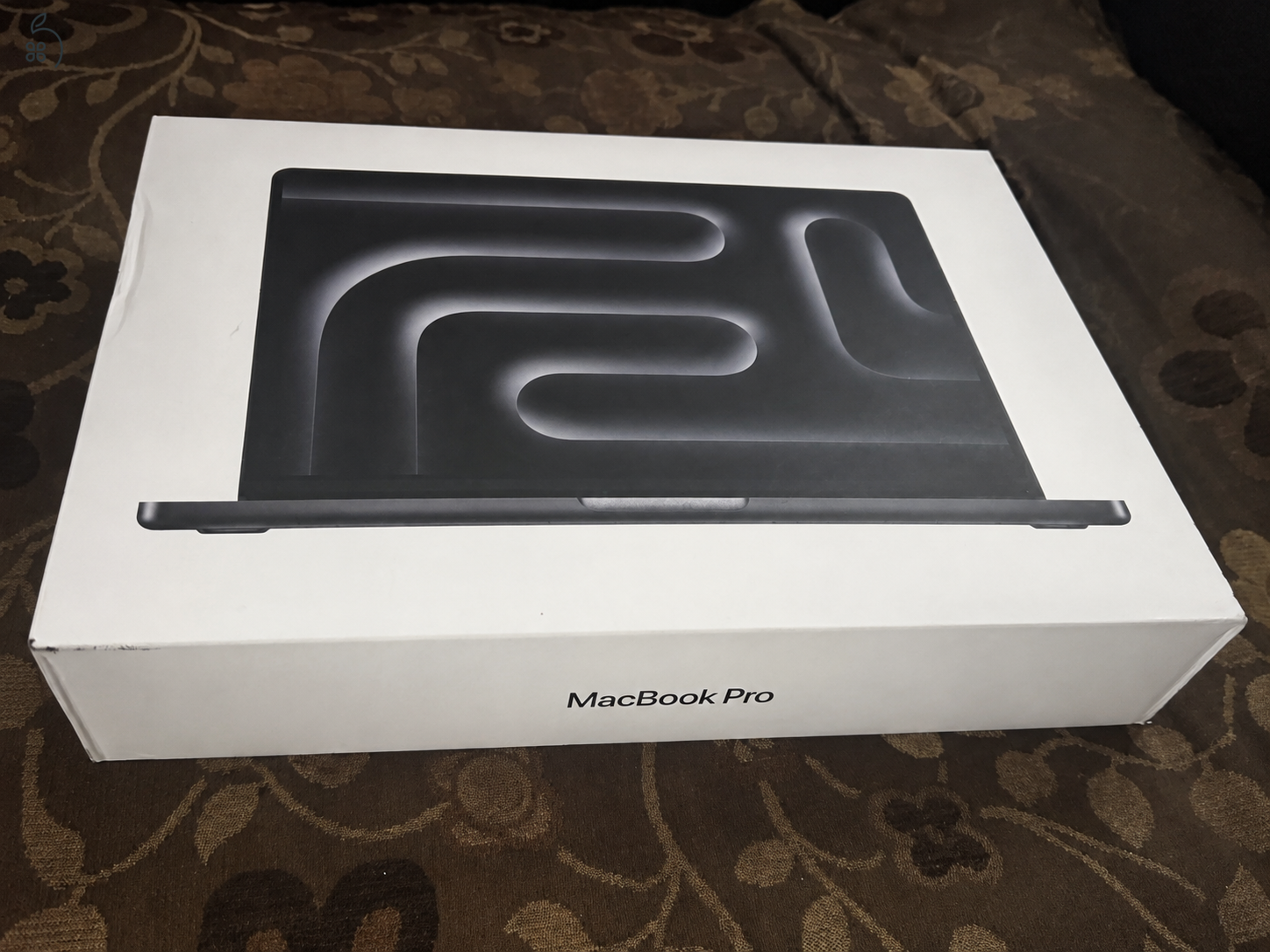 Bontatlan , Macbook Pro M5 14 24gb 1tb