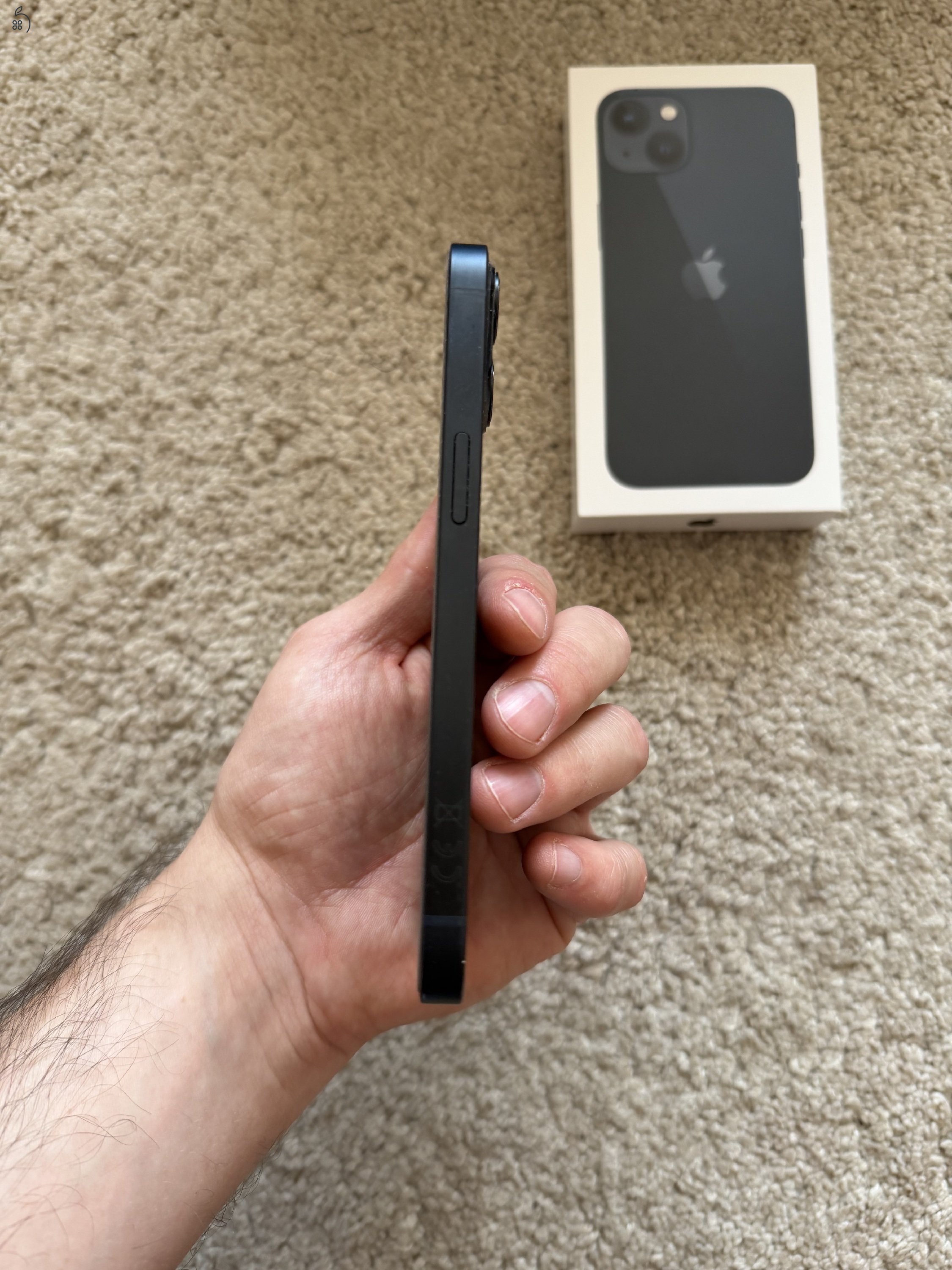 iPhone 13 128 GB Midnight - kártyafüggetlen