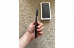 iPhone 13 128 GB Midnight - kártyafüggetlen