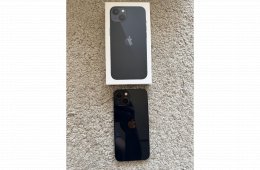 iPhone 13 128 GB Midnight - kártyafüggetlen