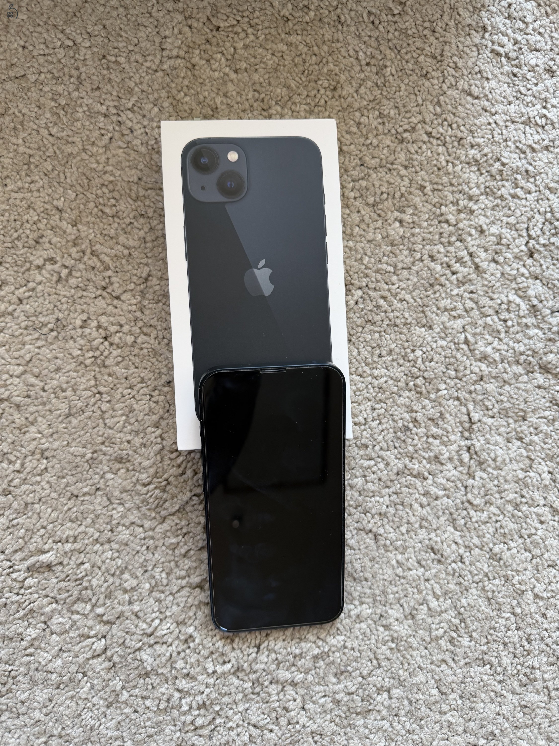 iPhone 13 128 GB Midnight - kártyafüggetlen
