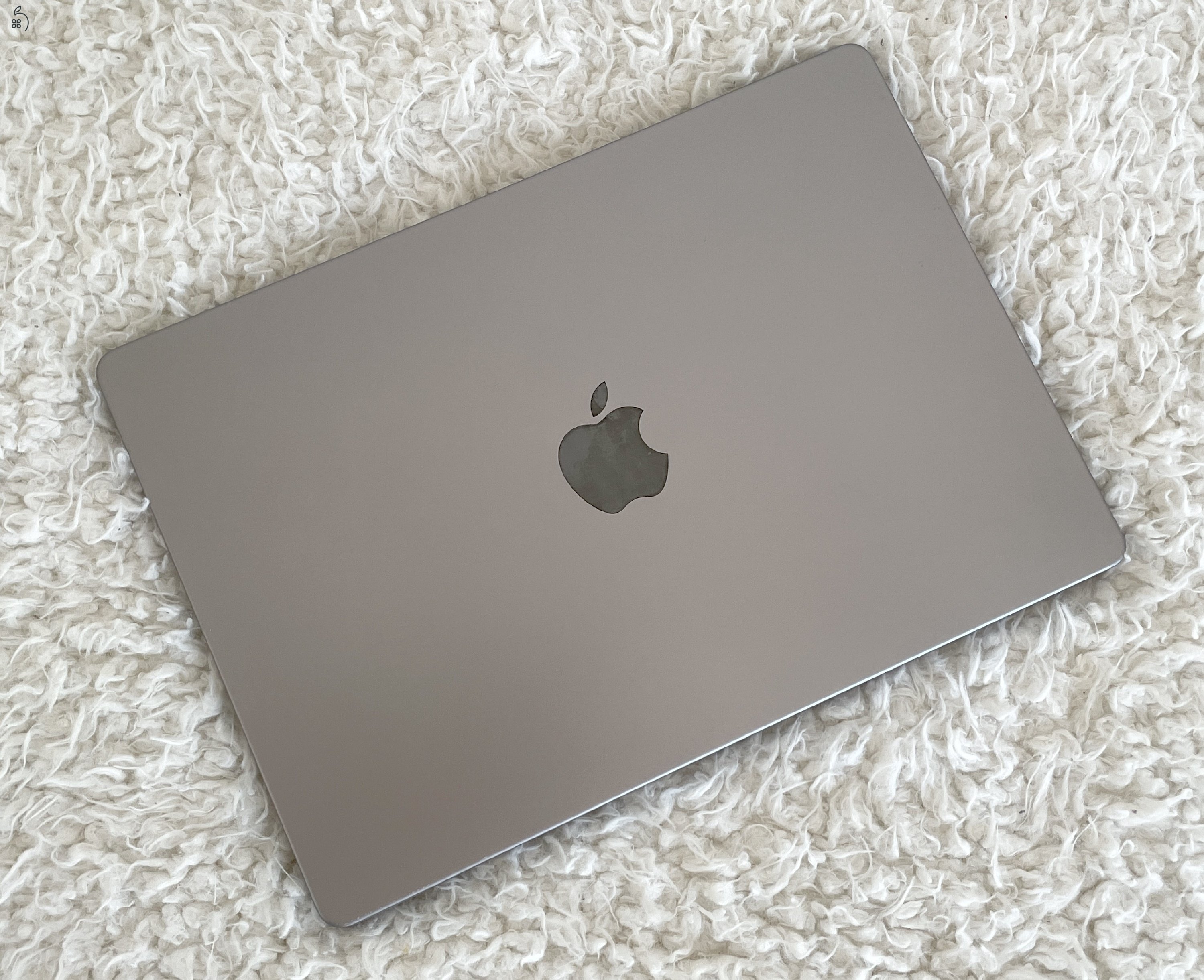Keveset használt hibátlan MacBook Pro (M1) eladó