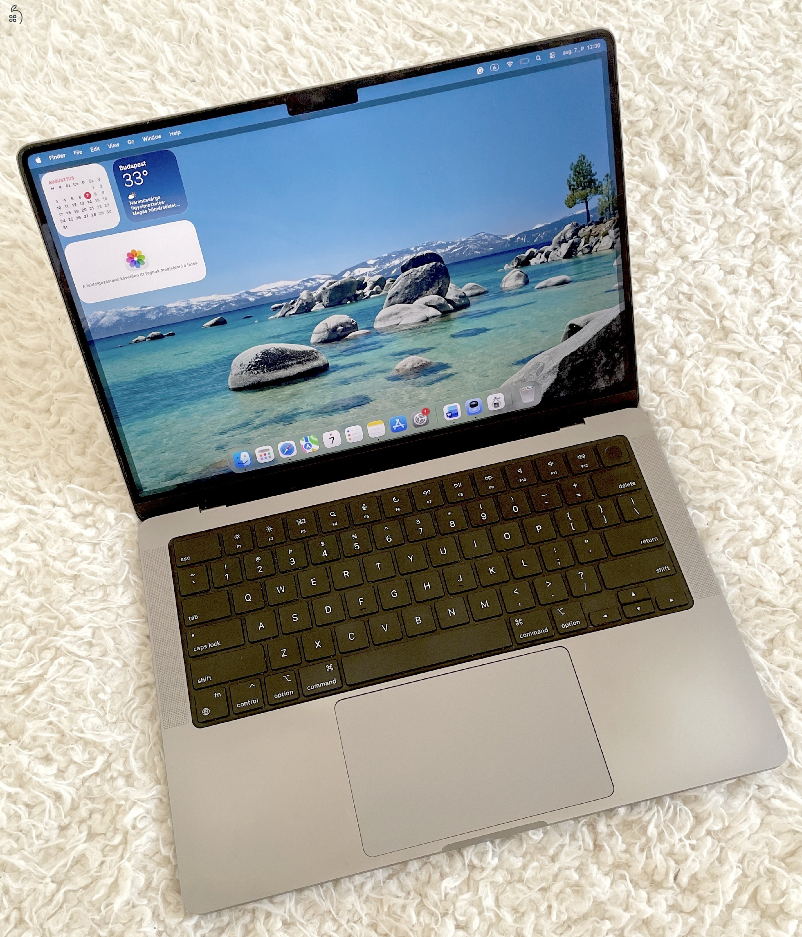 Keveset használt hibátlan MacBook Pro (M1) eladó