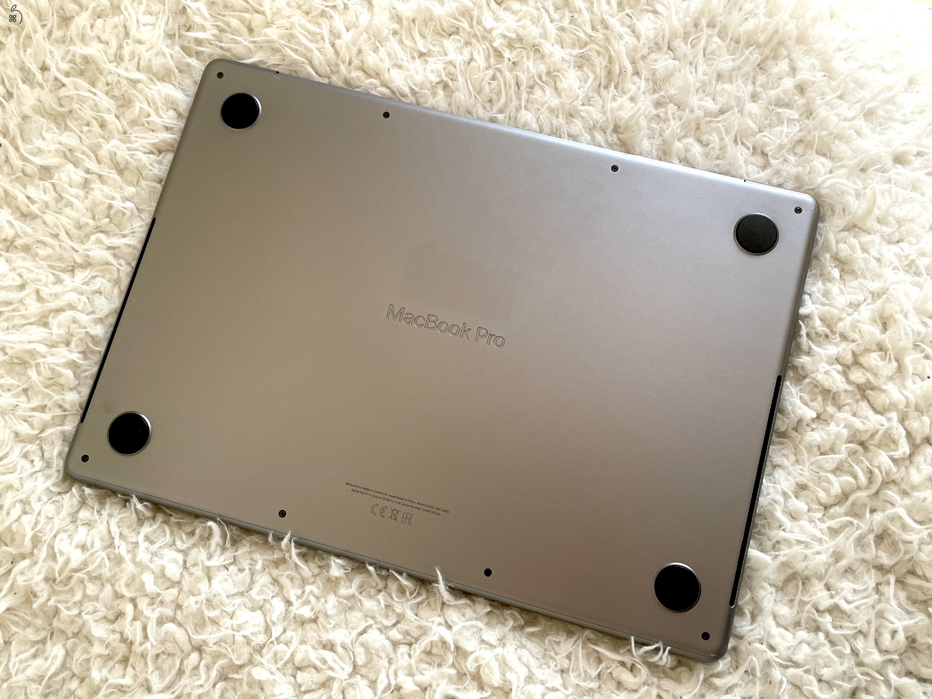 Keveset használt hibátlan MacBook Pro (M1) eladó