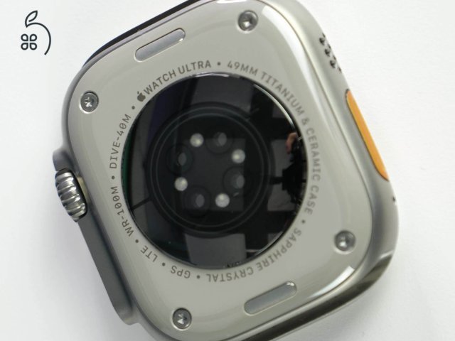Apple Watch Ultra titanium